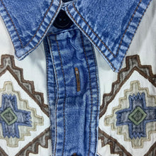 Load image into Gallery viewer, Vintage Man's World Cowboy Western Blue Denim Button Long Sleeve Shirt
