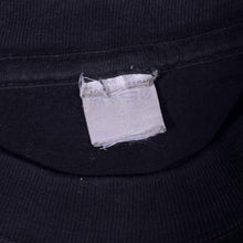 Load image into Gallery viewer, Vintage 90's Native American Nature Dreamcatcher Graphic Black T-Shirt
