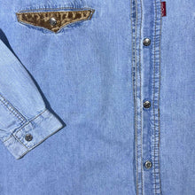 Load image into Gallery viewer, Vintage Stock Cowboy Western Woven Panel Popper Blue Denim Long Sleeve Shirt
