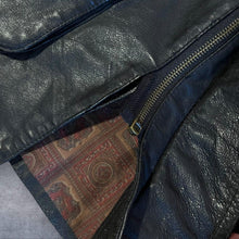 Load image into Gallery viewer, Vintage Bills Leatherwear Pattern Lined Classic Black Genuine Real Leather Zip Jacket
