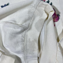 Load image into Gallery viewer, Vintage 90’s Blair Floral Flower Nature Graphic Cream Collared Sweatshirt
