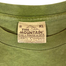 Load image into Gallery viewer, Vintage THE MOUNTAIN (2001) Lizard Reptile Wildlife Graphic Green Tie Dye T-Shirt
