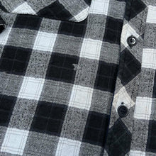 Load image into Gallery viewer, Early 00&#39;s Classic Lumberjack Plaid Check Lightly Padded Flannel Over Shirt
