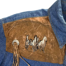 Load image into Gallery viewer, Vintage John F. Gee Cowboy Western Horse Blue Denim Cotton Long Sleeve Shirt
