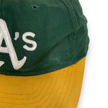Load image into Gallery viewer, Vintage MLB OAKLAND A’s Oakland Athletics Embroidered Team Logo Baseball Cap
