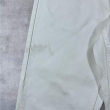 Load image into Gallery viewer, Carhartt "Newel Pant" White Relaxed Tapered Regular Fit Denim Jeans
