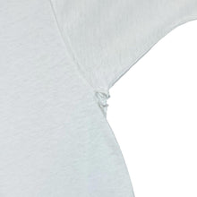 Load image into Gallery viewer, Reebok NBA SAN ANTONIO SPURS &quot;2005 Champions&quot; Basketball Graphic White T-Shirt
