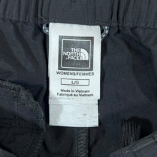 Load image into Gallery viewer, THE NORTH FACE TNF Classic Dark Grey Utility Cargo 3/4 Length Trousers
