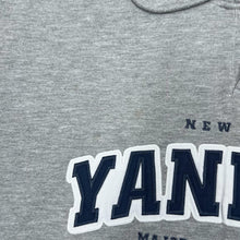 Load image into Gallery viewer, Vintage Lee Sports MLB NEW YORK YANKEES Embroidered Baseball Logo Spellout Pullover Hoodie
