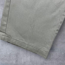 Load image into Gallery viewer, Dickies "Loose Fit" Skater Classic Beige Carpenter Style Pants Trousers
