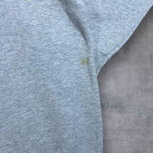 Load image into Gallery viewer, Vintage 90&#39;s Whiskey Pete&#39;s Truck Stop &quot;Primm, Nevada&quot; Souvenir Grey Sweatshirt
