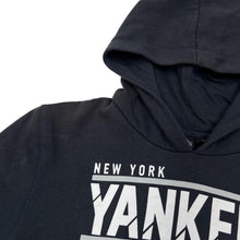 Load image into Gallery viewer, Majestic MLB NEW YORK YANKEES Baseball Spellout Graphic Pullover Hoodie
