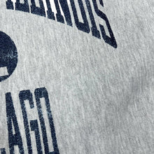 Load image into Gallery viewer, Vintage 90&#39;s CHAMPION Reverse Weave UNIVERSITY OF ILLINOIS AT CHICAGO College Graphic Crewneck Sweatshirt
