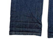 Load image into Gallery viewer, LEVI&#39;S 501 Classic Dark Blue Denim Straight Leg Regular Fit Jeans
