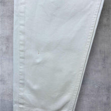 Load image into Gallery viewer, Carhartt "Newel Pant" White Relaxed Tapered Regular Fit Denim Jeans
