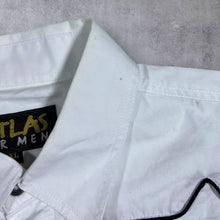 Load image into Gallery viewer, Early 00&#39;s Atlas For Men Cowboy Western Embroidered Native White Long Sleeve Cotton Shirt
