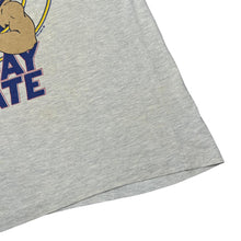 Load image into Gallery viewer, Vintage 90&#39;s G&#39;DAY MATE &quot;Australia&quot; Kangaroo Cartoon Souvenir Spellout Graphic T-Shirt
