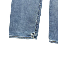 Load image into Gallery viewer, LEVI&#39;S 502 Classic Regular Tapered Fit Blue Denim Zipper Fly Jeans
