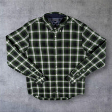 Load image into Gallery viewer, Tommy Hilfiger "Slim Fit" Green Check Long Sleeve Cotton Button-Down Shirt
