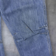 Load image into Gallery viewer, Vintage Y2K Quiksilver QuikJean Slim Skate Denim Jeans Blue Size 30 Surf 90s
