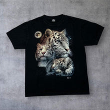 Load image into Gallery viewer, Early 00’s Caballo White Siberian Tiger Big Cat Animal Wildlife Graphic T-Shirt
