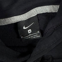 Load image into Gallery viewer, Nike "Windward Tennis" USA Sports Spellout Graphic Black Hoodie
