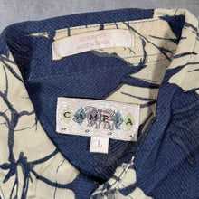 Load image into Gallery viewer, Vintage Campia Moda Hawaiian Tropical Pattern Blue Cream Rayon Shirt
