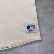 Load image into Gallery viewer, Vintage 90s New York Yankees Nutmeg Mills T Shirt L Made USA MLB Single Stitch
