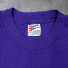 Load image into Gallery viewer, Vintage Hanes Hands Up “Puppet Team” Souvenir Graphic Single Stitch T-Shirt
