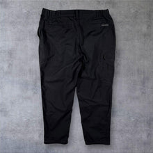 Load image into Gallery viewer, Craghoppers Classic Black Straight Leg Cargo Utility Outdoor Pants Trousers
