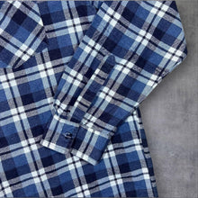 Load image into Gallery viewer, Vintage Halfmoon Navy White Blue Check Long Sleeve Cotton Flannel Shirt
