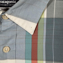 Load image into Gallery viewer, Patagonia Fezzman Shirt Mens M 53935 SP12 Organic Cotton Plaid Check Outdoor
