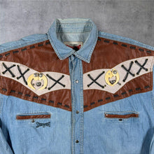 Load image into Gallery viewer, Vintage Stockerpoint Cowboy Western Panel Blue Denim Long Sleeve Popper Shirt
