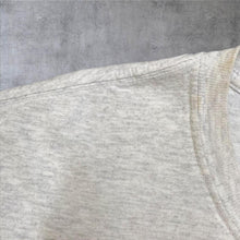Load image into Gallery viewer, Vintage Gildan Wolf Feather Graphic T Shirt Grey Native Style Tee XL
