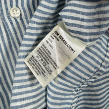Load image into Gallery viewer, Wrangler "Regular" Blue White Striped Long Sleeve Linen Cotton Shirt
