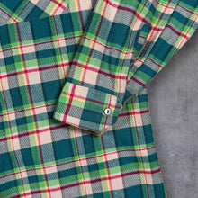 Load image into Gallery viewer, Vintage Mens Green Plaid Flannel Shirt Cotton Viscose 90s Grunge Outdoor Check M L
