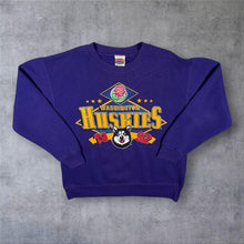 Load image into Gallery viewer, Vintage Nutmeg (1992) NCAA Washington Huskies College Graphic Purple Sweatshirt
