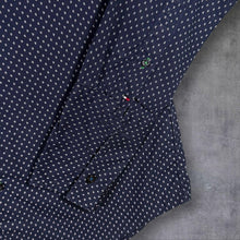 Load image into Gallery viewer, Tommy Hilfiger New York Fit Shirt Mens S Navy Paisley Print Button Down
