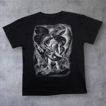 Load image into Gallery viewer, Early 00’s Roman Tiriam Gothic Fantasy Dragon Graphic T-Shirt
