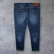 Load image into Gallery viewer, Musto Men's Size 36 Regular Fit Dark Wash Blue Denim Jeans
