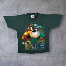 Load image into Gallery viewer, Vintage NFL Green Bay Packers (1995) Looney Tunes Football Taz Bugs Bunny Green T-Shirt
