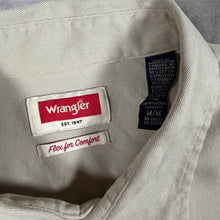 Load image into Gallery viewer, Wrangler Flex For Comfort Work Shirt Mens M Beige Stretch Long Sleeve
