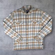 Load image into Gallery viewer, Patagonia Organic Cotton Plaid Flannel Shirt Mens L Check Long Sleeve
