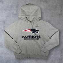Load image into Gallery viewer, Nike NFL New England Patriots "Super Bowl XLIX" Football Graphic Grey Hoodie
