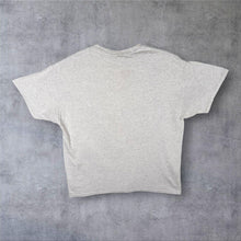 Load image into Gallery viewer, Vintage Gildan Wolf Feather Graphic T Shirt Grey Native Style Tee XL
