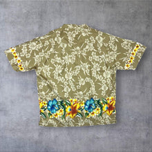 Load image into Gallery viewer, BB Couture London Hawaiian Tropical Floral Patterned Open Collar Shirt
