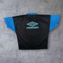 Load image into Gallery viewer, Early 00's Umbro Big Logo Spellout Graphic Black Blue Mesh Sports T-Shirt
