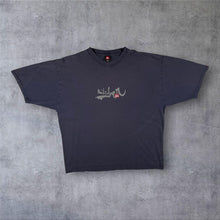 Load image into Gallery viewer, Early 00's Quiksilver Surfer Skater Y2K Logo Graphic Faded Navy Blue Cotton T-Shirt
