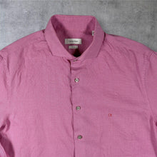 Load image into Gallery viewer, Calvin Klein "Fitted" Pink Patterned Long Sleeve Cotton Dress Shirt

