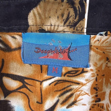 Load image into Gallery viewer, Early 00's Deep Water Tiger Lion Animal Wildlife Graphic Black Short Sleeve Shirt
